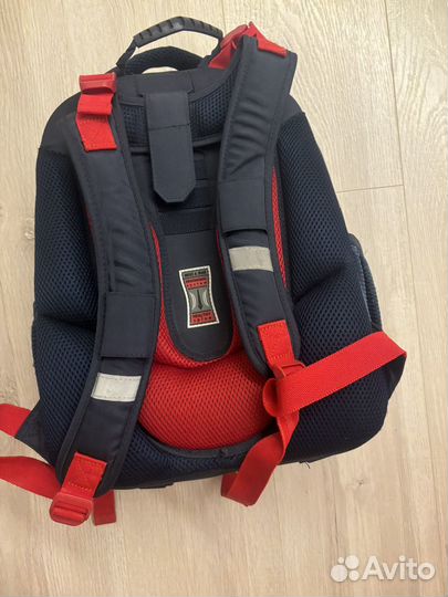Портфель школьный