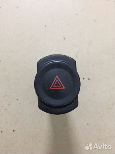 Кнопка Nissan Almera G15