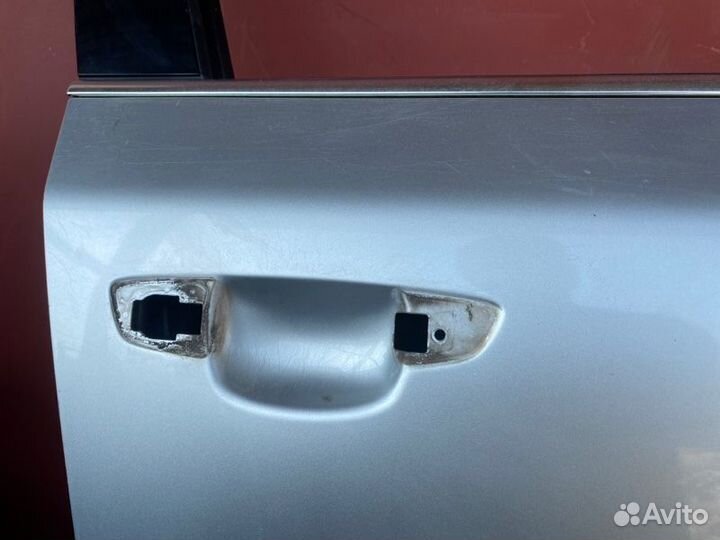 Дверь передняя правая Skoda Superb седан BMP 2009