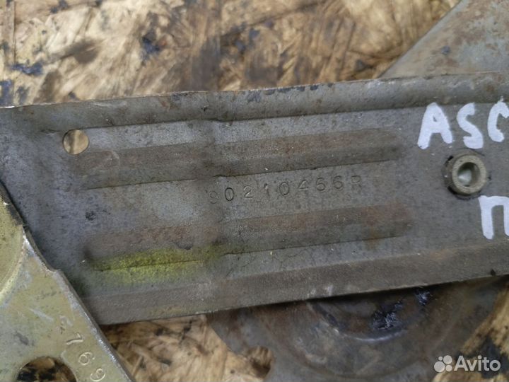 Стеклоподъемник механический Opel Ascona C