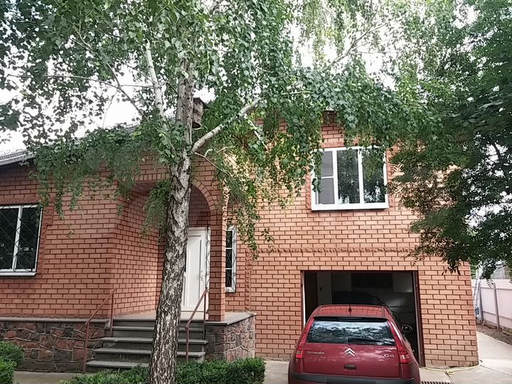 Дом 190 м² на участке 17 сот.