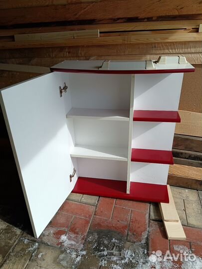 Шкафчик с зеркалом в ванную бу