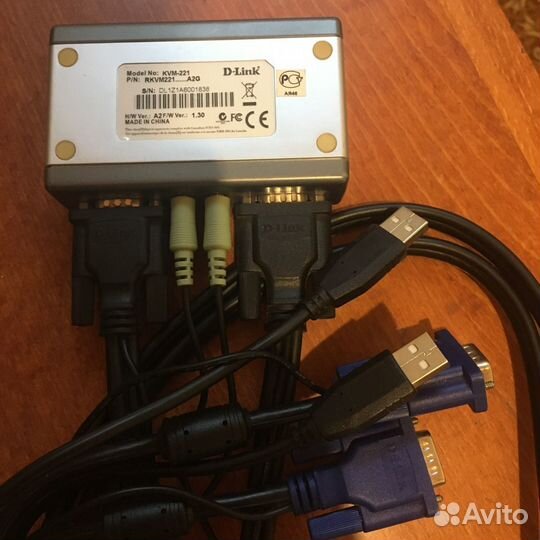 KVM-221 2-портовый KVM-переключатель