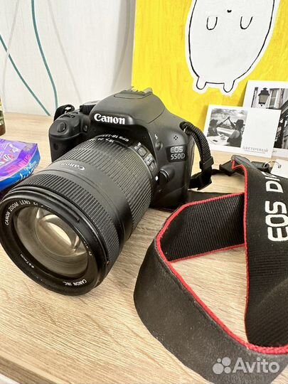 Зеркальный фотоаппарат Cannon EOS550D