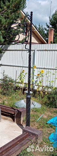 Декоративные столбы освещения