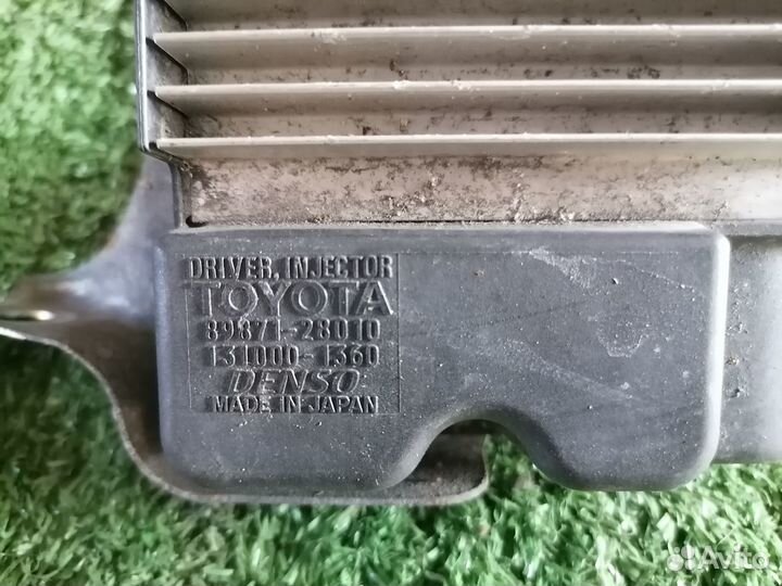 Блок управления форсунками 89871-28010 Toyota Aven
