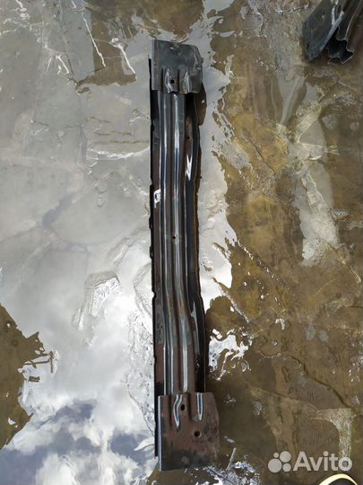 Усилитель заднего бампера Fiat Stilo 1.6л