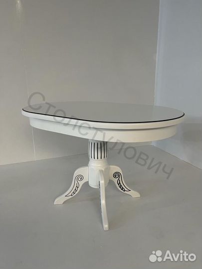 Столы и стулья