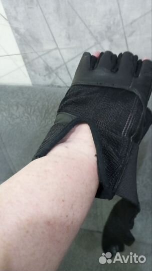 Перчатки спортивные кожа