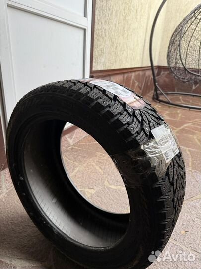 Nokian Tyres Hakkapeliitta 9 235/45 R18 190T