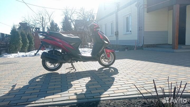 Скутер 80кубов