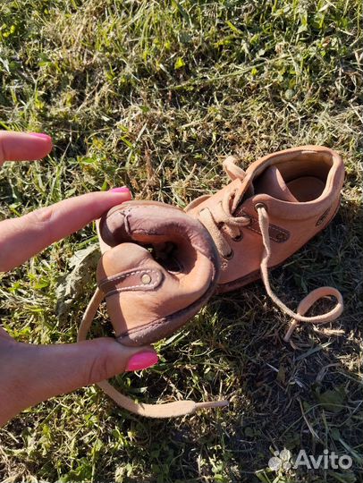 Пакет фирменной обуви на первый шаг