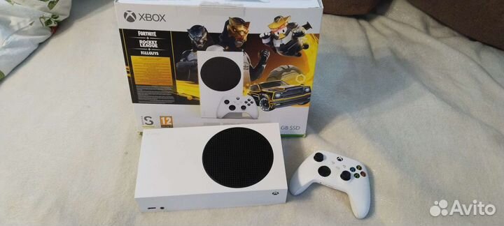 Консоль Xbox Series S