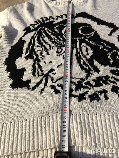 Свитер