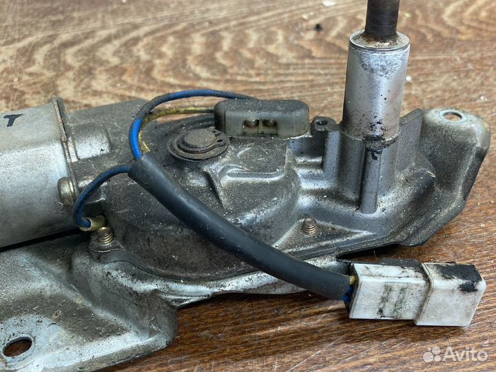 Мотор заднего стеклоочистителя toyota starlet