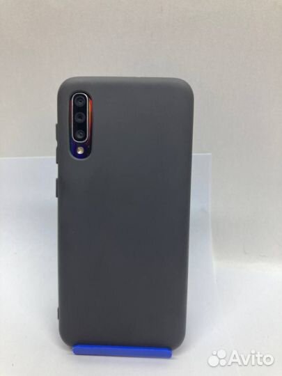 5. Телефон Samsung A50 128gb