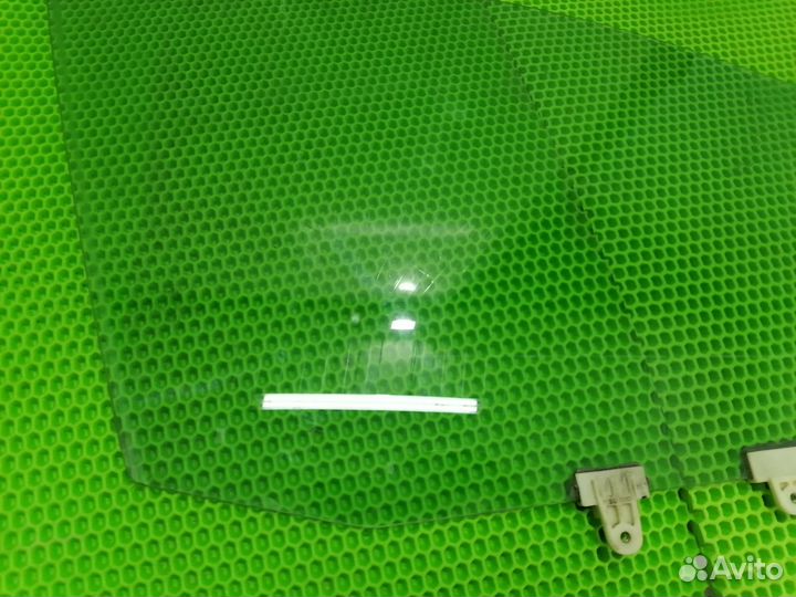 Стекло двери переднее правое Ниссан Вингроуд 11