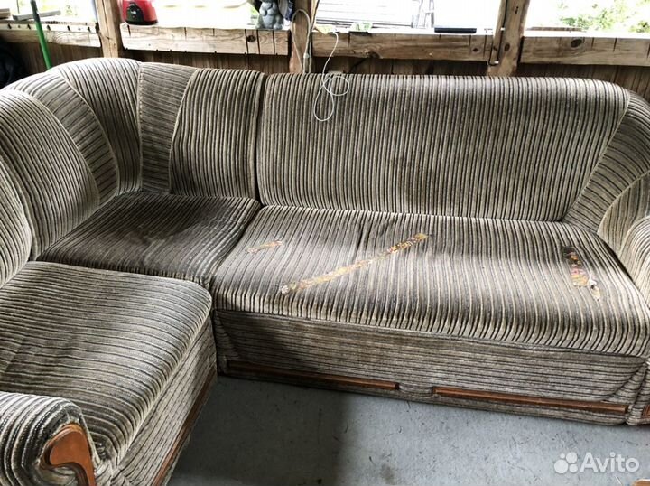 Диван угловой