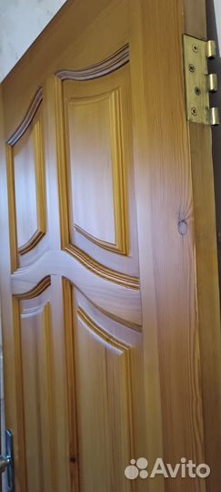 Дверь входная деревянная с коробкой