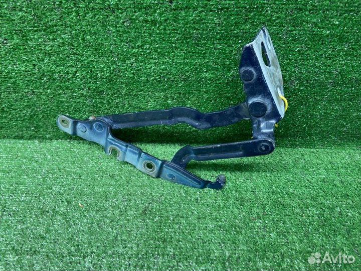 Петля багажника правая Audi A6 C5