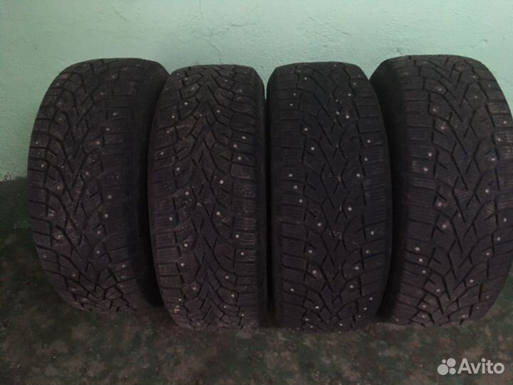 Gislaved NordFrost 100 215/60 R16