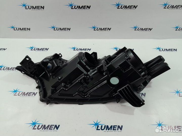 Корпус фары передний правый Mitsubishi Outlander 3