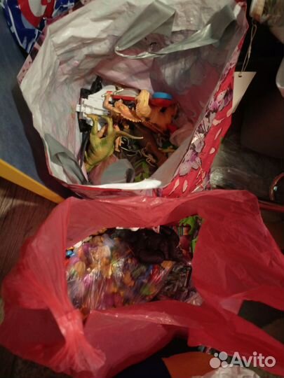Lego пакет 7,6 кг и два пакета с игрушками