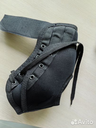 Бандаж на голеностопный сустав