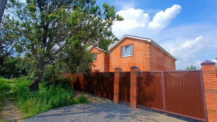 Дом 123 м² на участке 2,5 сот.