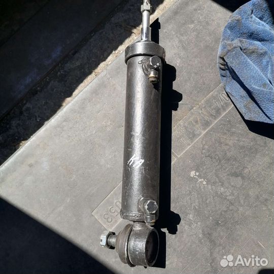 Силовой цилиндр гура