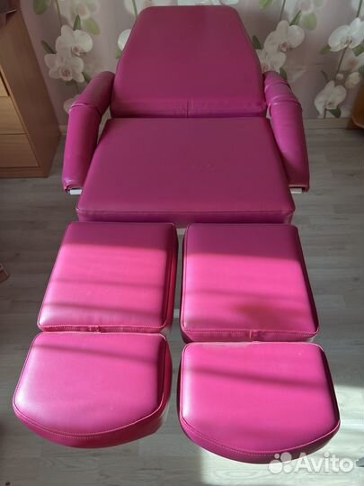 Кресло трансформер для косметолога и педикюра