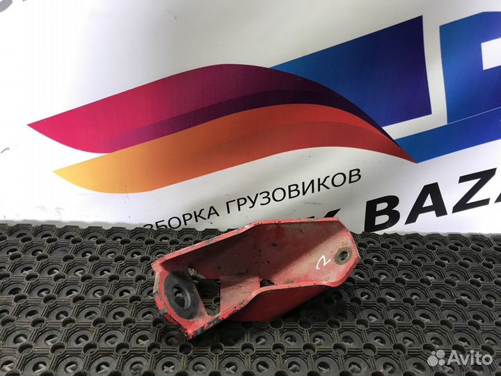 Опора переднего амортизатора правая