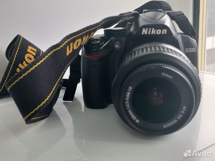 Nikon D3000 kit