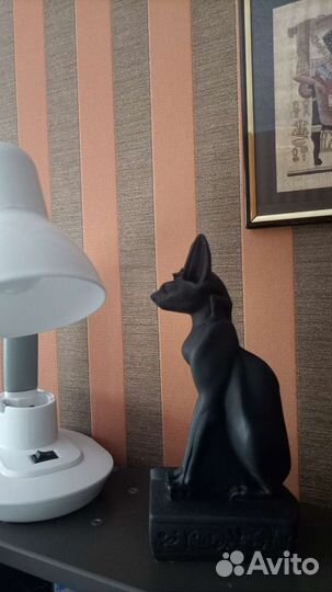 Египетский кот с вампиром