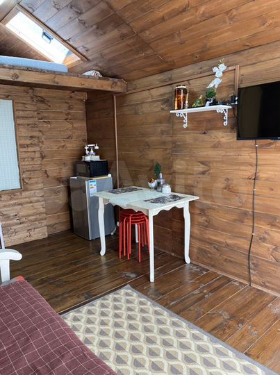 Дом 20 м² на участке 10 сот.