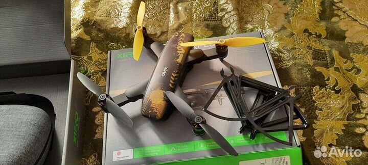 Квадрокоптер xiro xplorer mini