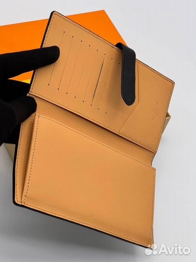 Louis vuitton кошелек из натуральной кожи