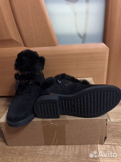 Ботинки новые р37
