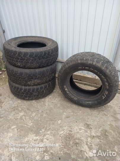 Cooper Discoverer S/T 255/70 R16