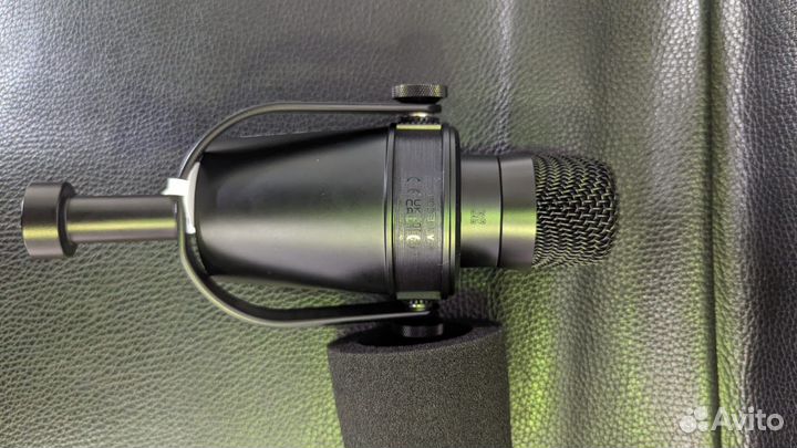 Микрофон оригинальный Shure MV7X