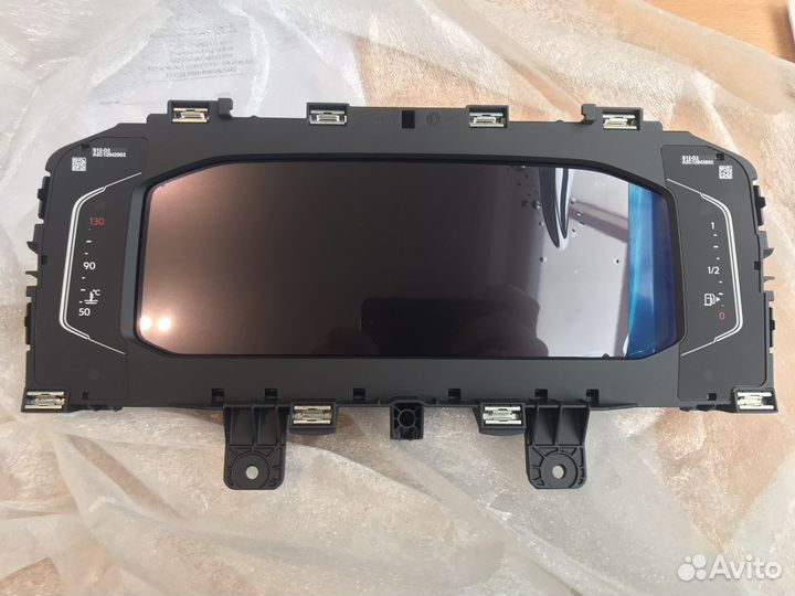 Цифровая панель приборов 10