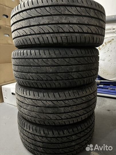 Royal Black Royal Eco 215/45 R17 91W