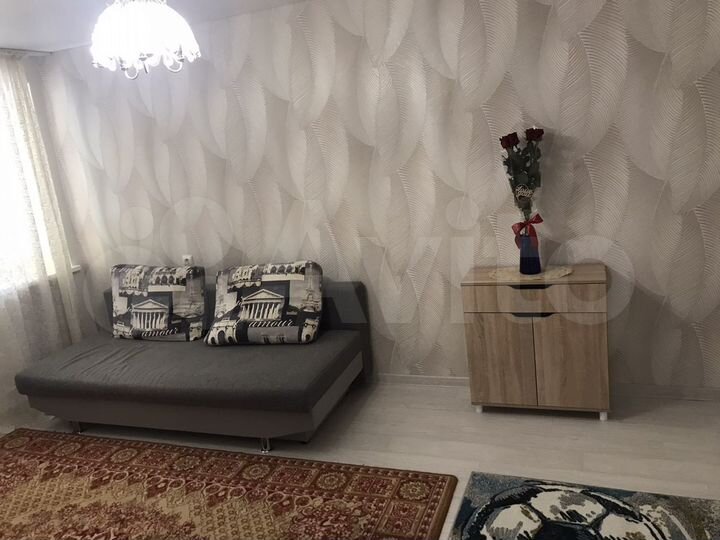 2-к. квартира, 50 м², 1/3 эт.