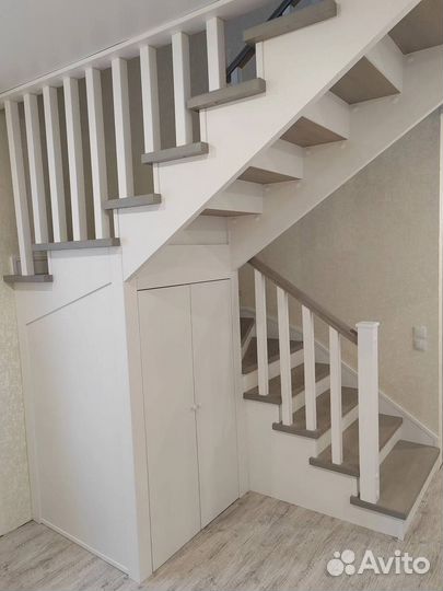 Металлокаркас лестницы