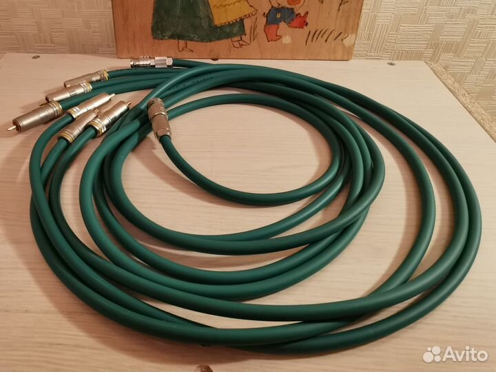 Цифровой кабель Furukawa FX-PF3: есть RCA и BNC