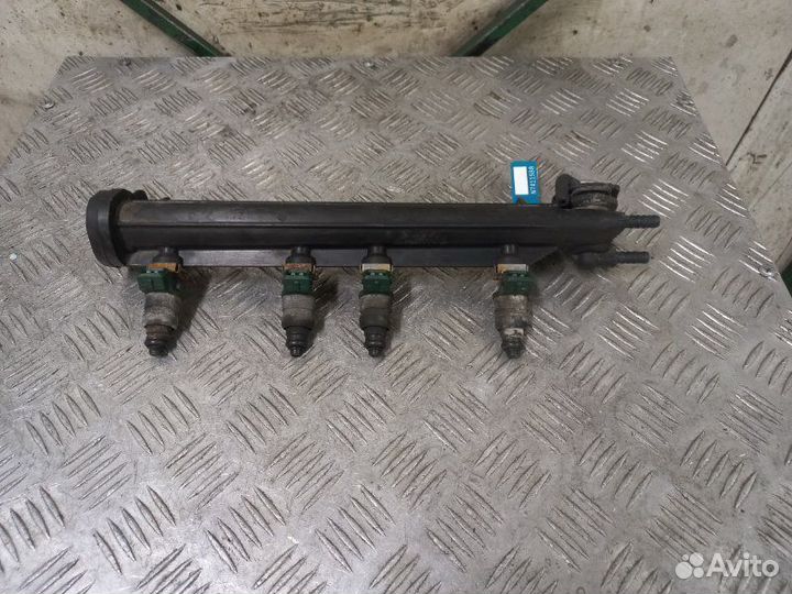 Форсунки топливные Skoda Octavia A4 1.6 8V AKL