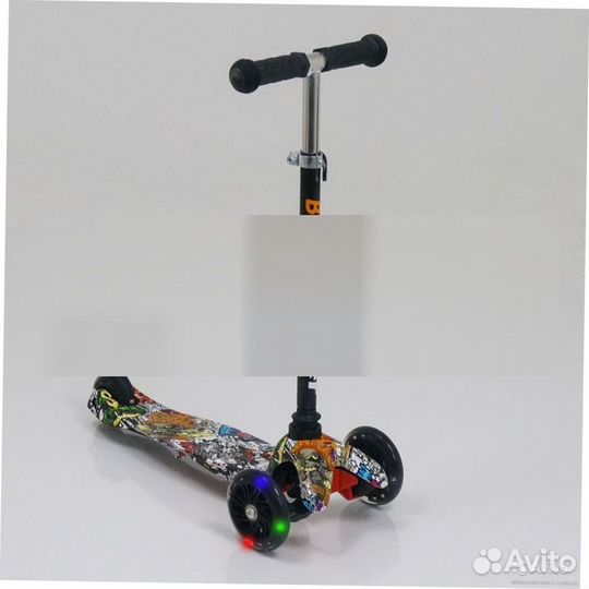 Самокат 3-х колёсный (2 колеса сзади) принт