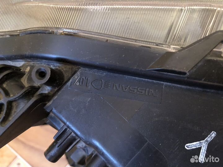 Фара левая Nissan X-Trail T32 с 2017- н.в