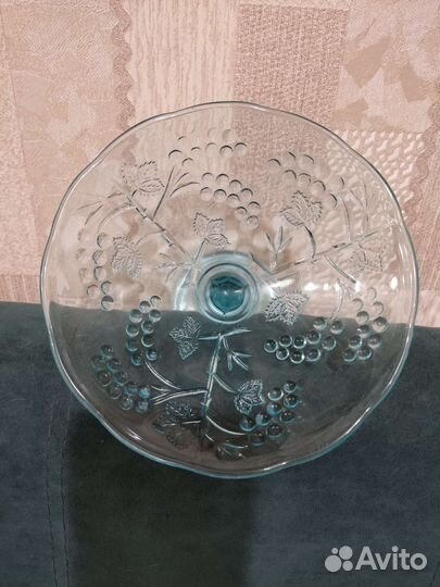 Ваза на ножке купаросное стекло. кдо 1. Винтаж