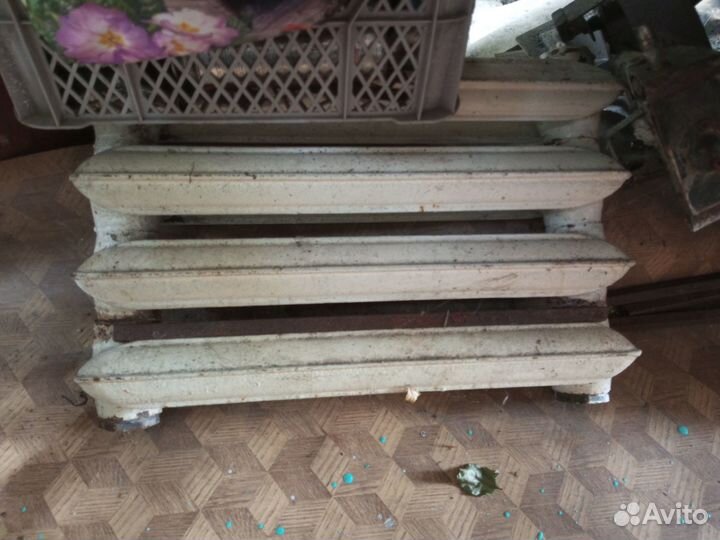 Чугунный радиатор/батарея течет 4 секции